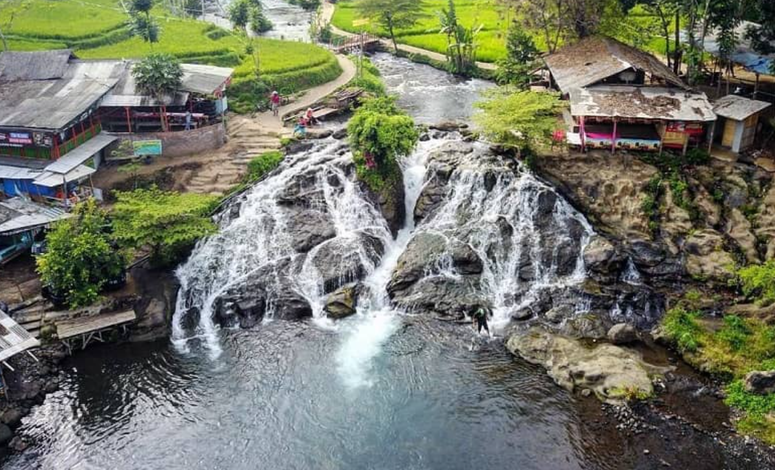 5 Rekomendasi Wisata Pemandian di Pemalang yang Bikin Badan Segar