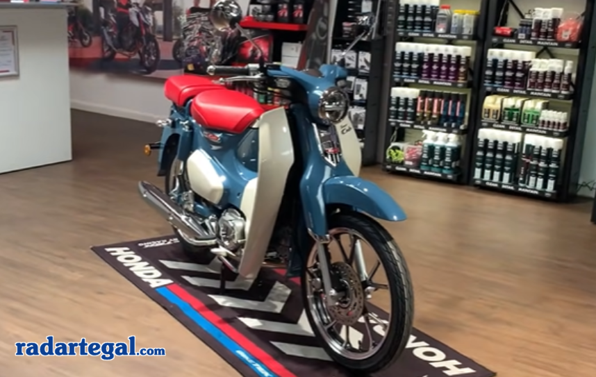 Ini Keistimewaan Honda Super Cub 125 yang Bikin Pecinta Motor Bebek Terkesan