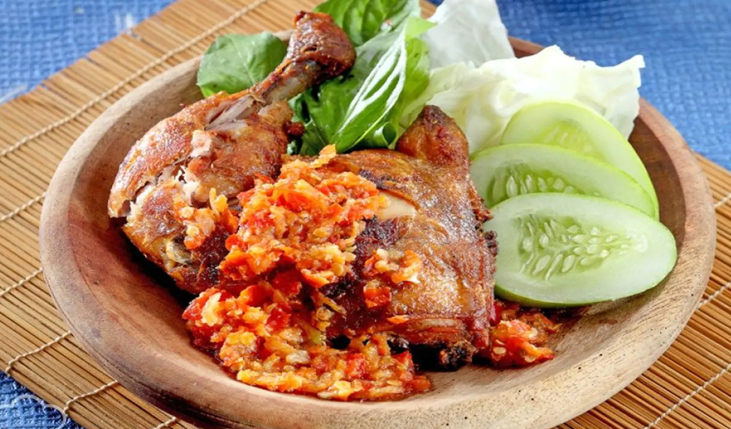 Gak Perlu Mahal! Ini Dia Daftar Warung Makan Terkenal di Batang yang Enak dan Ramah Kantong