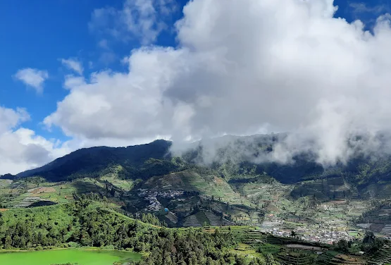 14 Destinasi Wisata Instagramable di Jawa Tengah yang Lagi Hits 2025