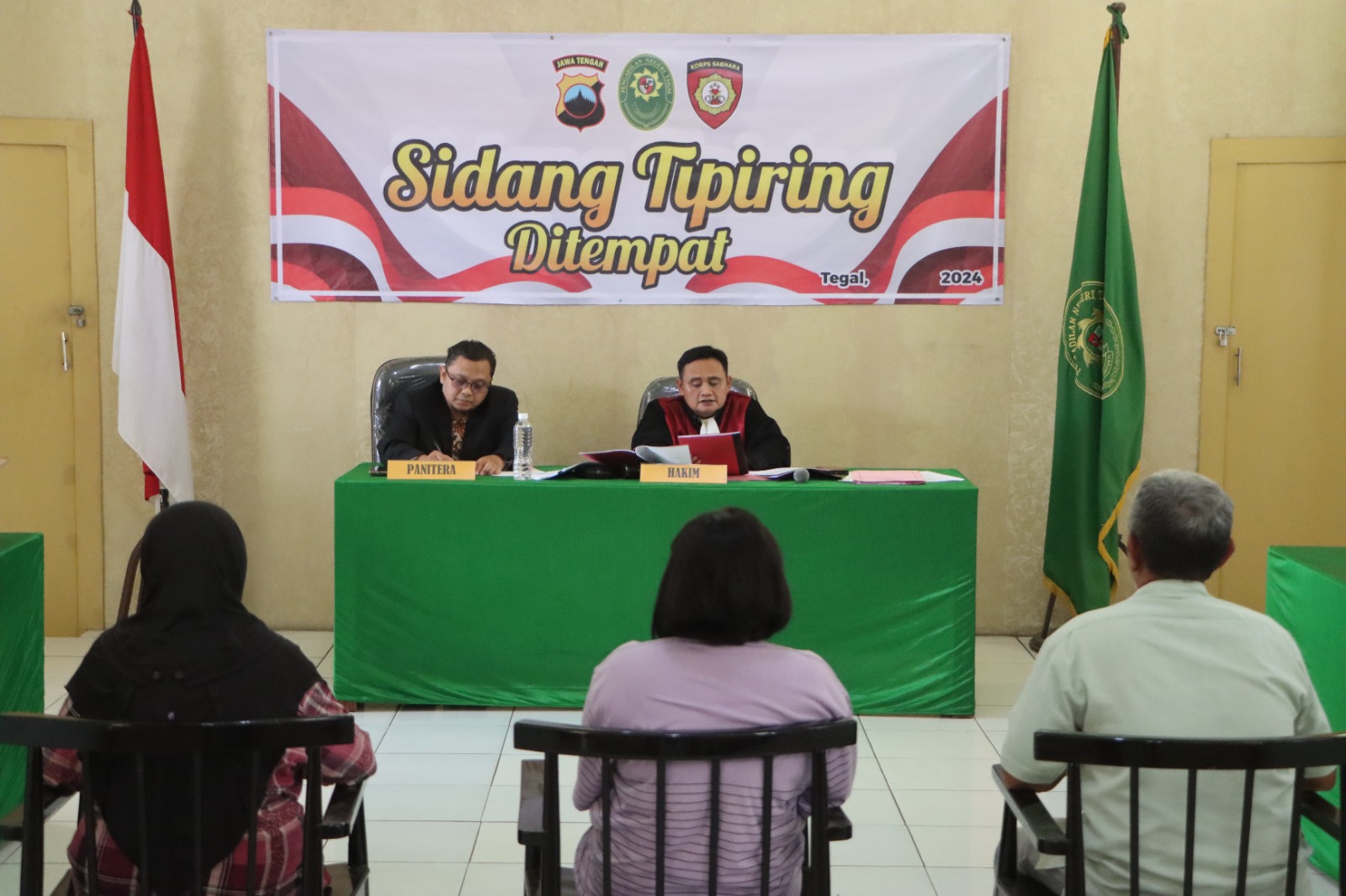 3 Pedagang di Tegal Jual Miras, Langsung Disidang Tipiring Harus Bayar Denda Segini