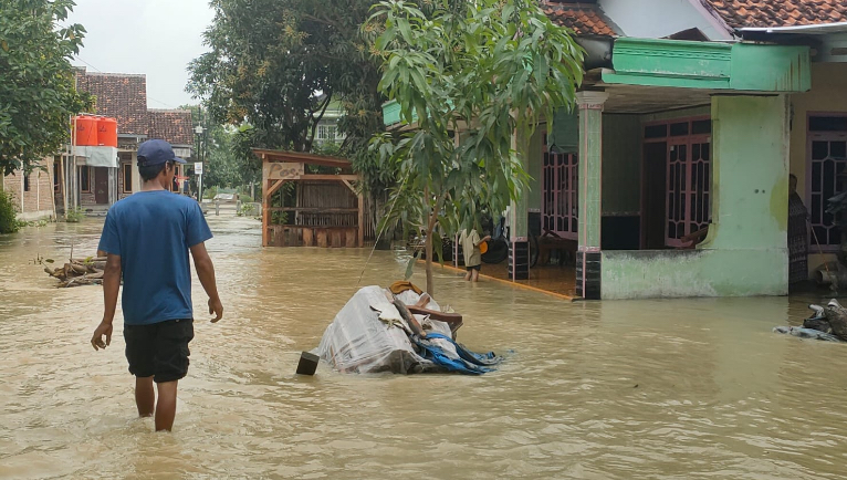 Tanggul Jebol, 4 Desa di Tanjung Brebes Terendam Banjir