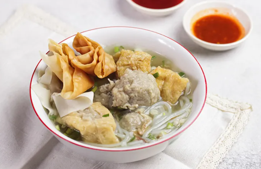 Tempat Makan Bakso Malang Enak dan Legendaris di Surabaya yang Buka 24 Jam