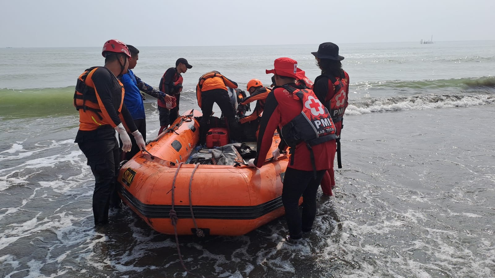 Hari Kedua Pencarian, Tim SAR Temukan Bocah di Tegal yang Hilang Saat Main di Pantai