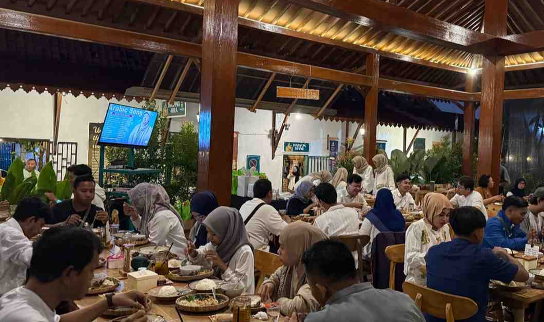 6 Tempat Makan Siang yang Enak di Tegal Paling Ramah Kantong