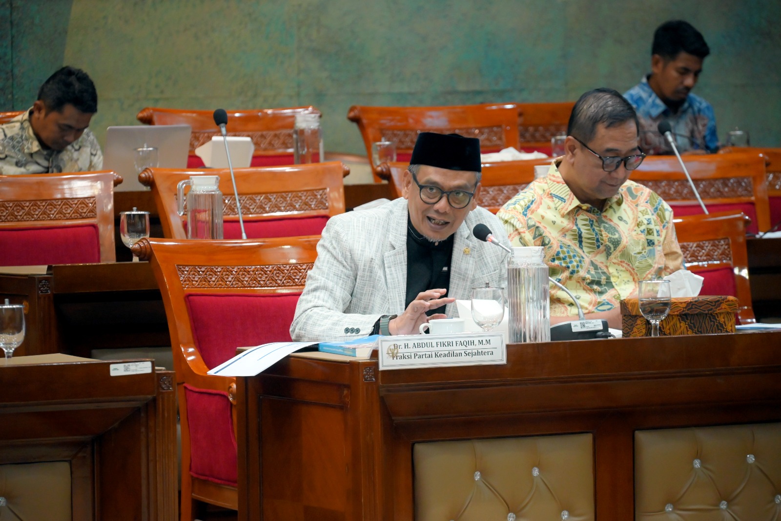 MK Pisahkan Anggaran MBG dari Dana Pendidikan, DPR Minta Segera Ditindaklanjuti