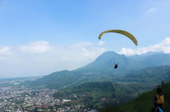 5 Wisata Uji Adrenalin di Jawa Tengah Buat Pemula hingga Profesional