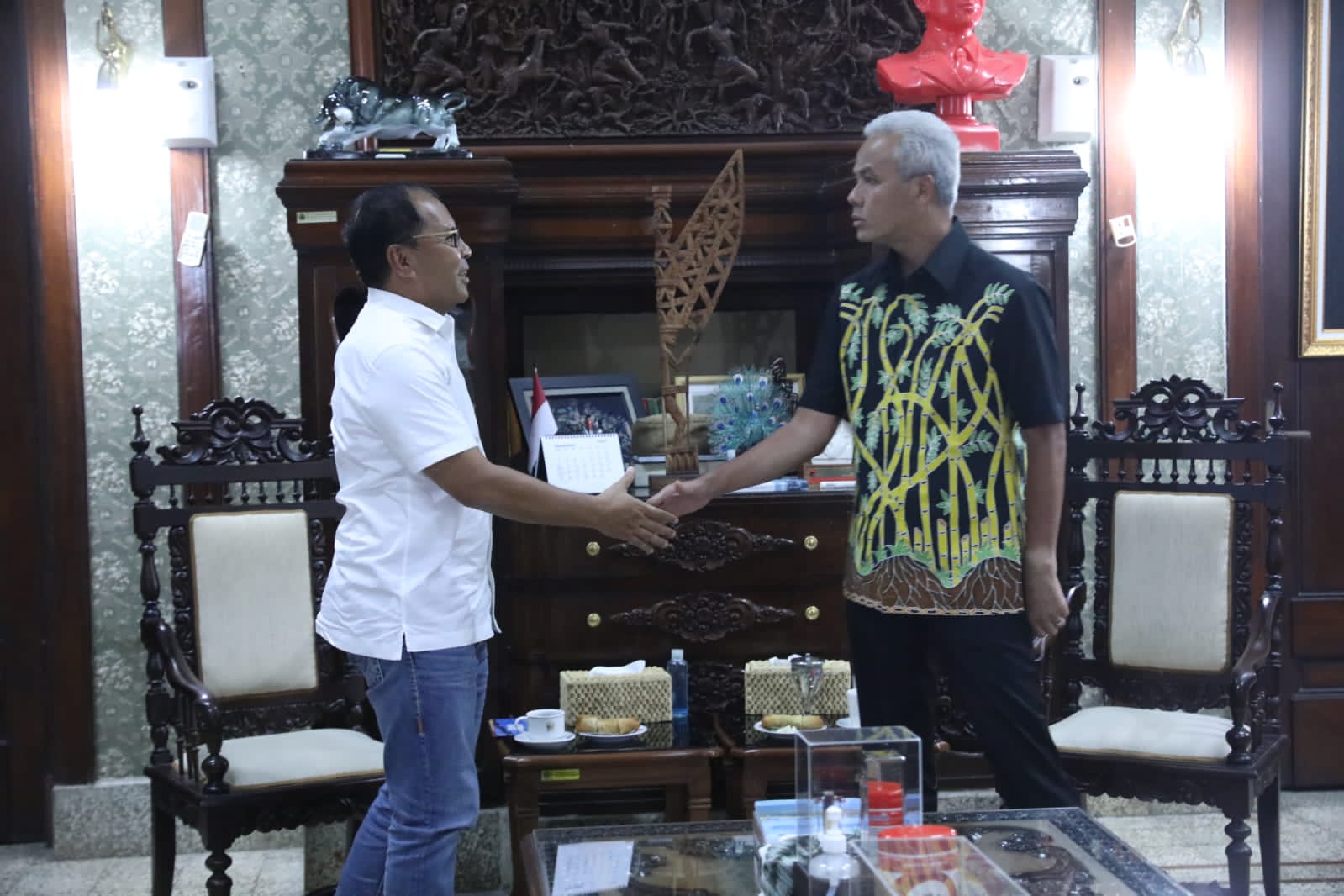 Walikota Makassar Undang Ganjar Pranowo ke Festival Budaya F8 Makassar 2022