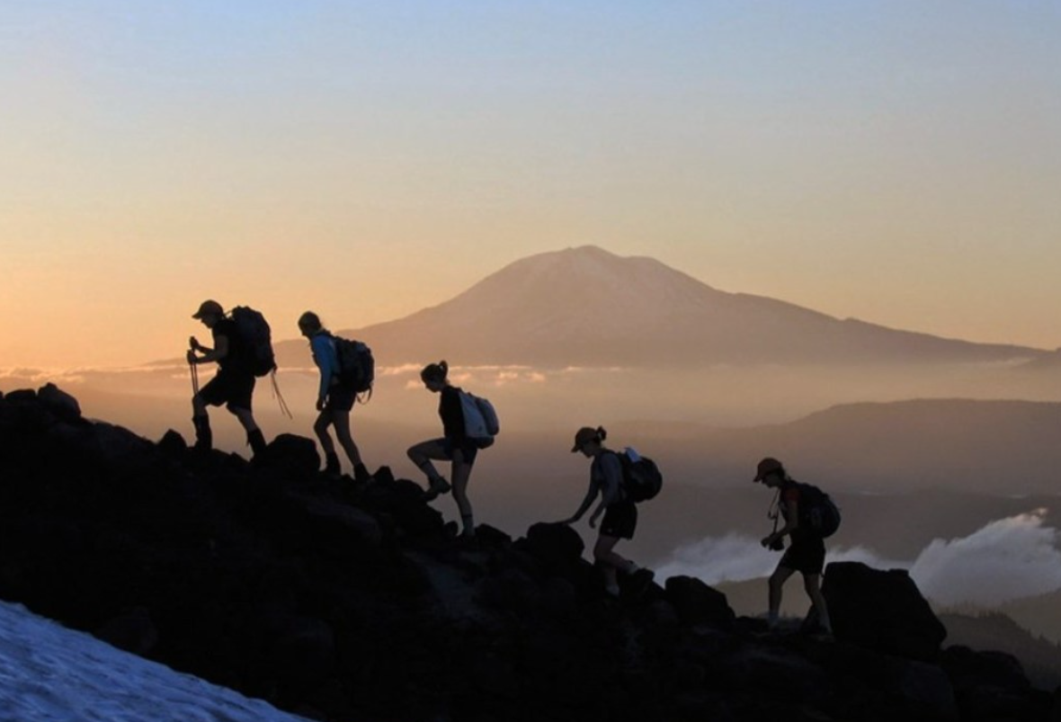 Misteri Gunung Lawu yang Sempat Hebohkan Publik, Diyakini Terdapat Pasar Setan di Puncaknya