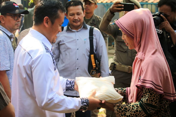 Pemkab Pemalang Kucurkan Bantuan 2,8 Ton Beras untuk Warga Dusun Pesalakan 