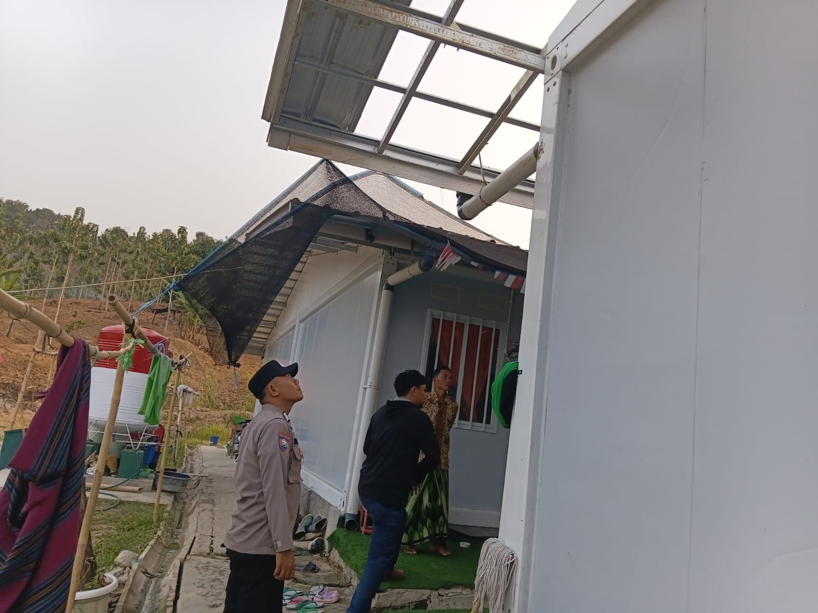 Sapuan Puting Beliung Rusak Huntara Desa Capar, Kepolisian Pastikan Tak Ada Korban