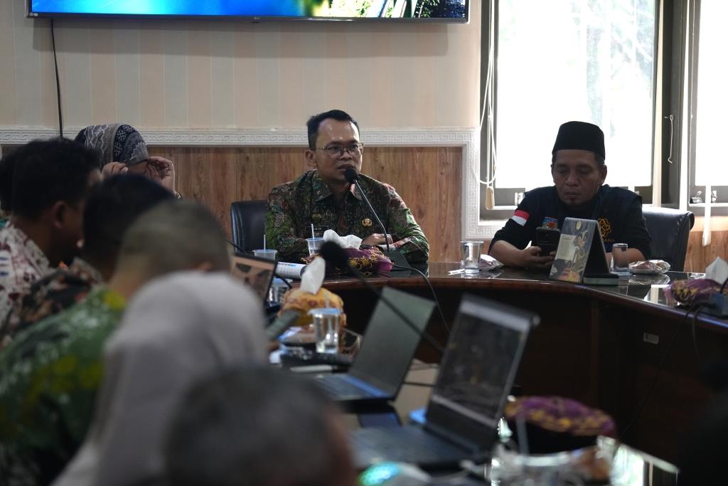 Sekda Tegal Minta Hati Hati Dalam Tentukan Lokasi Huntara Pengungsi Padasari