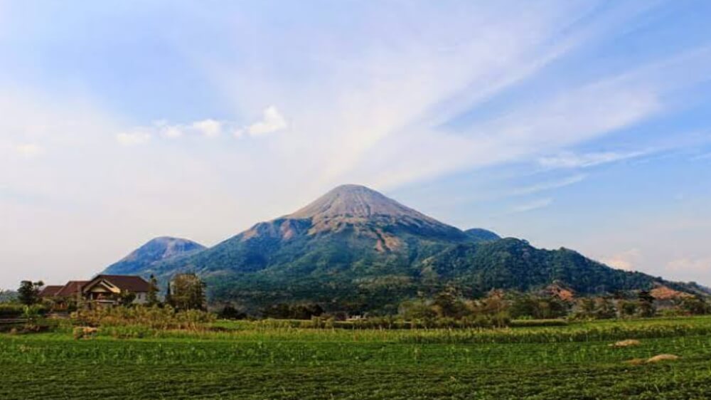 Mitologi Mahameru dan Tirta Amerta, 4 Mitos Pindahnya Himalaya ke Jawa