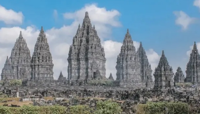 7 Tempat Bersejarah di Indonesia yang Menyimpan Kisah dan Misteri Perjuangan Bangsa Selama Bertahun-tahun
