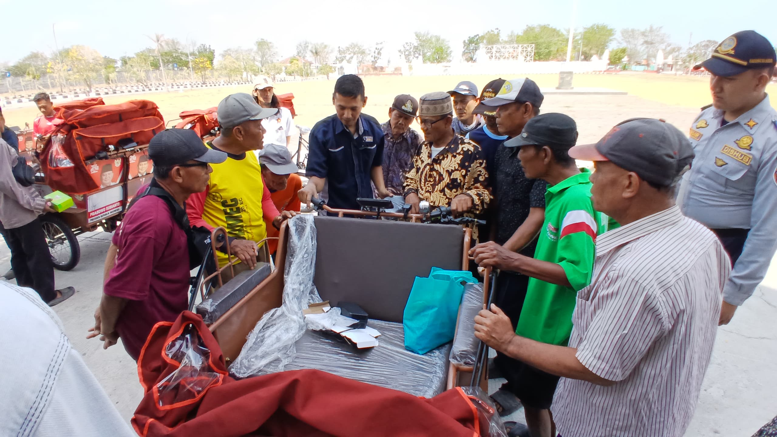 240 Pengayuh Becak di Brebes Ikut Pelatihan Becak Listrik
