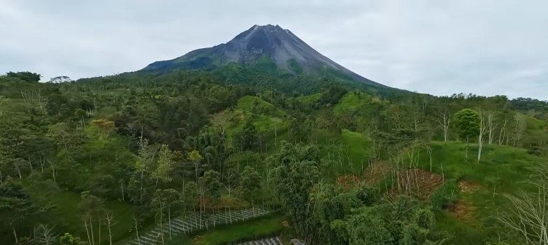 Mitos Nyai Gadung Melati, Penjaga Kesuburan Gunung Merapi