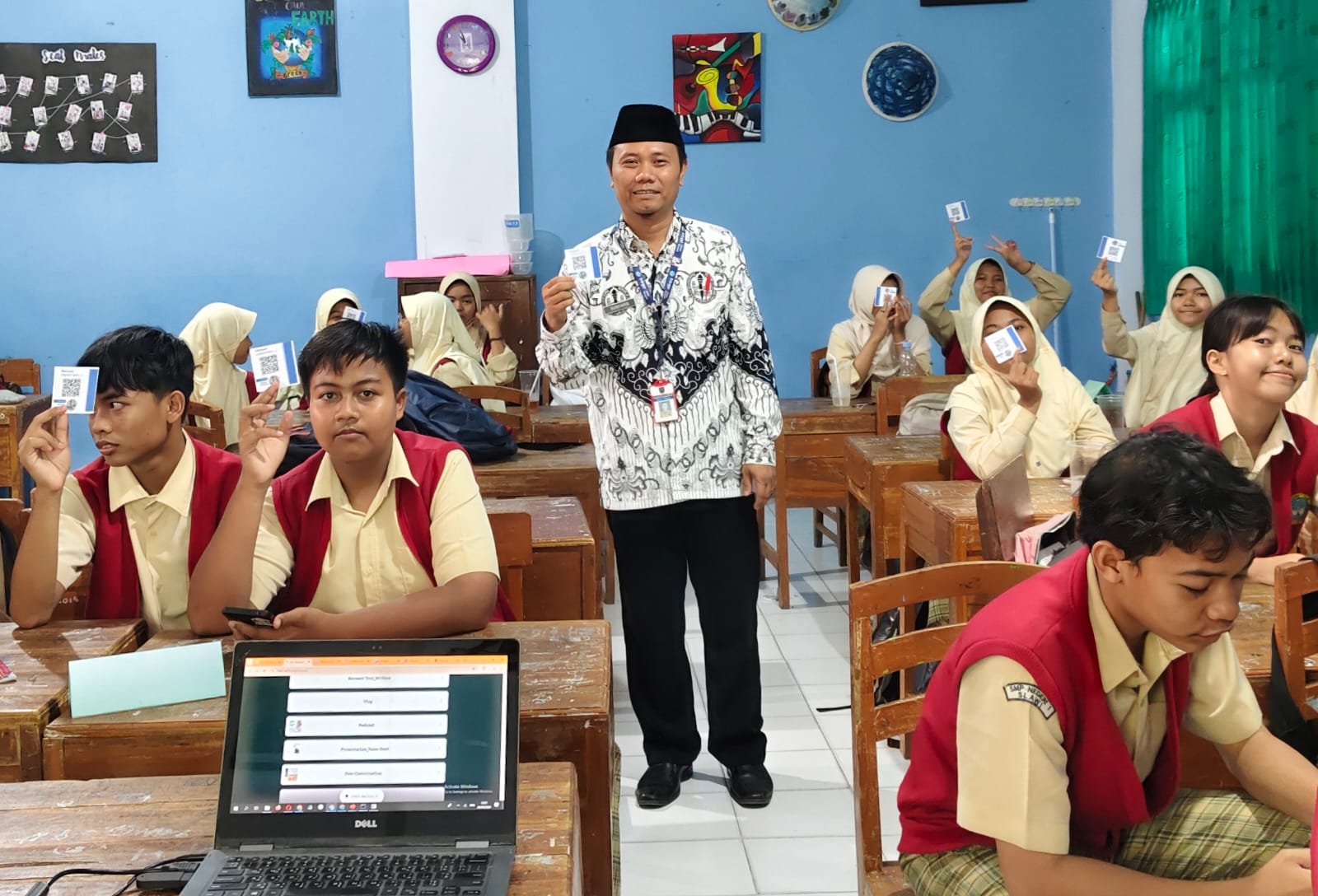  Terapkan Metode Inovatif dalam Pembelajaran Bahasa Inggris, Colega Membatik Diperkenalkan 