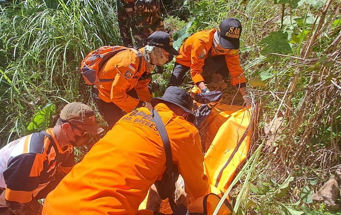 Sepekan Menghilang, Lansia Ditemukan Meninggal Dibawah Tebing Kawasan Hutan Kali Belang Tonjong