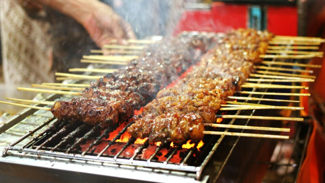 5 Tempat Makan Sate Kambing Muda di Tegal yang Bikin Ketagihan!