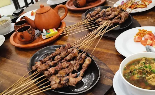 7 Tips Mencari Warung Sate Kambing Batibul Paling Otentik di Tegal untuk Pecinta Kuliner