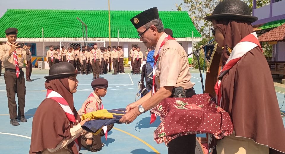 Lepas Peserta Kemwil IX Jateng, Wakil Ketua Kwarcab Kabupaten Tegal Ingatkan 4 Ukhuwah