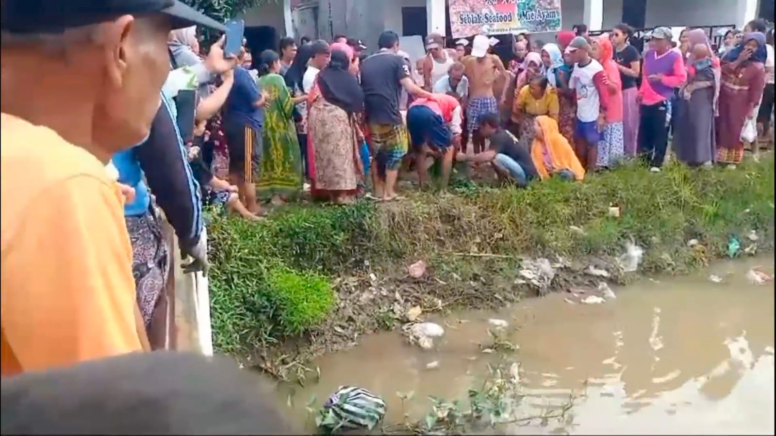 Sempat Hilang, Balita 3 Tahun di Brebes Ditemukan Meninggal di Saluran Irigasi