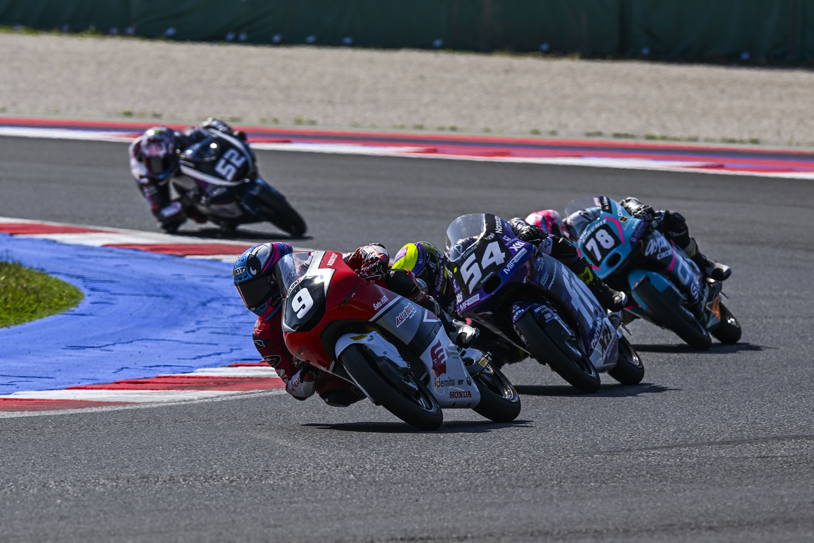 Melesat Kencang, Pebalap Astra Honda Tembus 5 Besar di JuniorGP San Marino