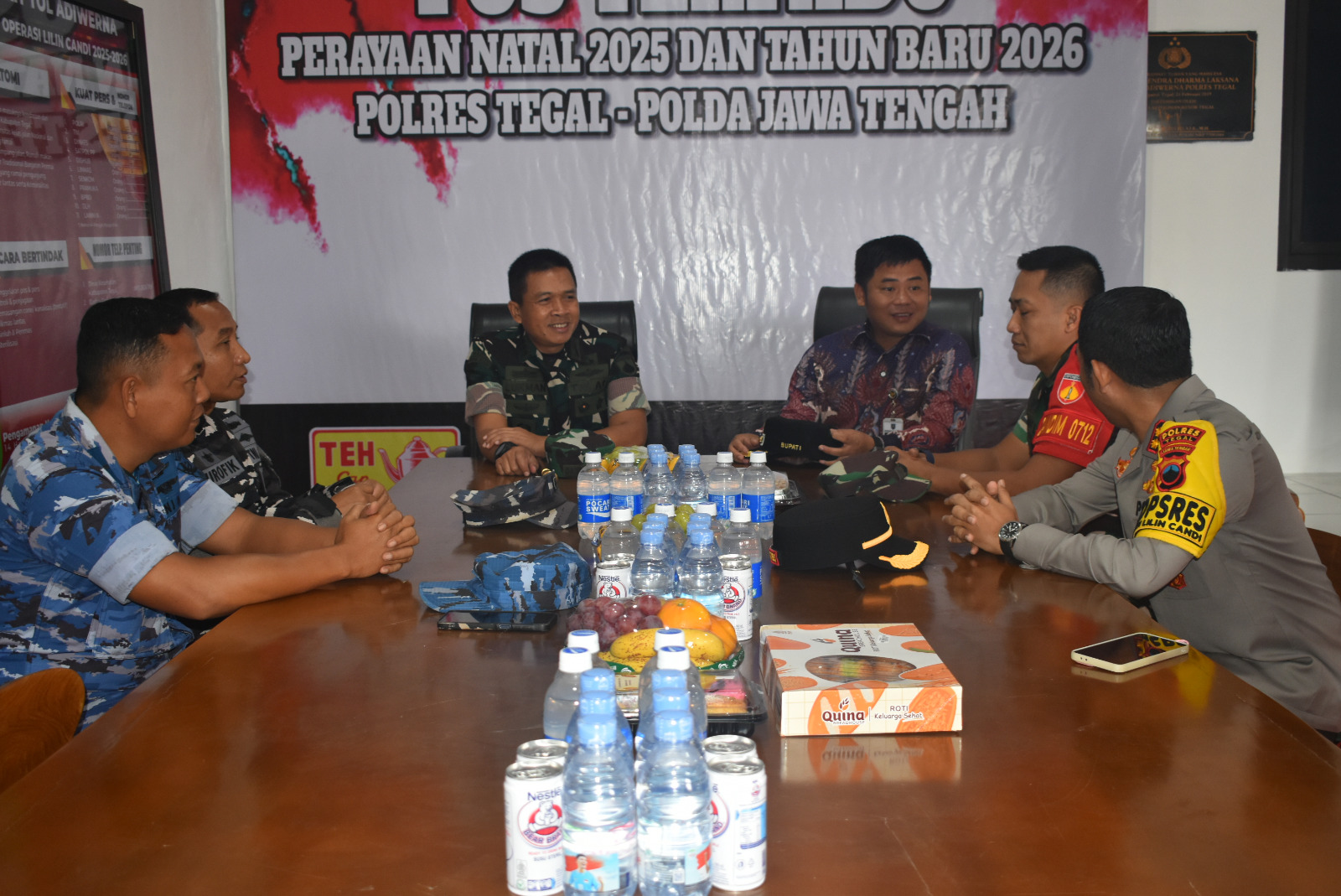 Danrem Turun Gunung Cek Pospam Nataru di Exit Tol Adiwerna Tegal