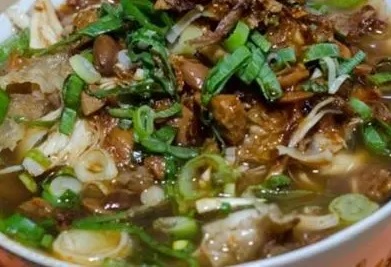 7 Rekomendasi Warung Soto Paling Komplit di Tegal 