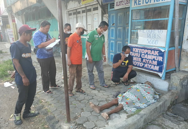 Seorang Lansia di Pemalang Ditemukan Meninggal Dunia di Depan Warung Mi Ayam