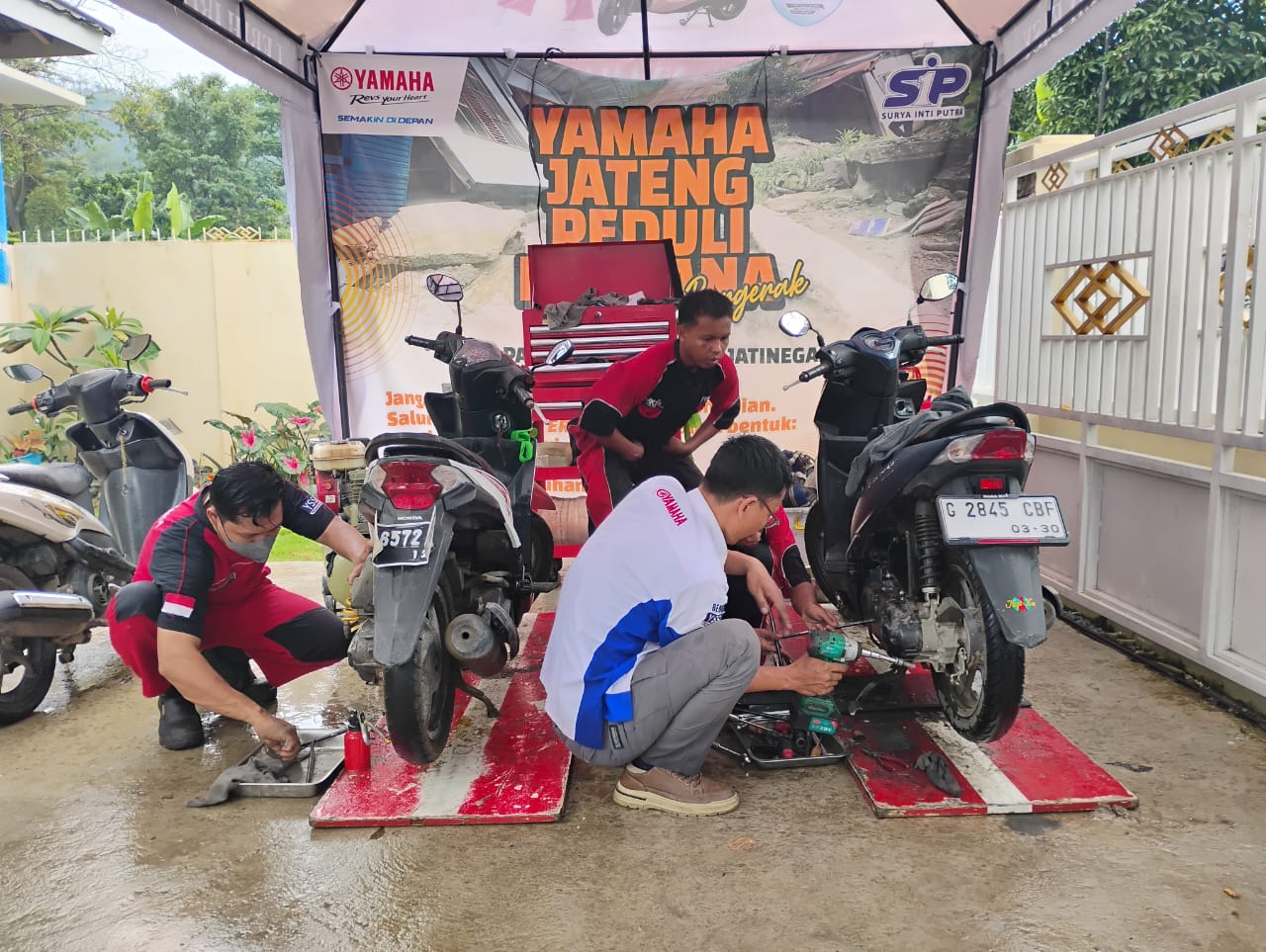 Ringankan Beban Warga Padasari, Yamaha Jateng Gelar Aksi Sosial dan Layanan Servis Gratis