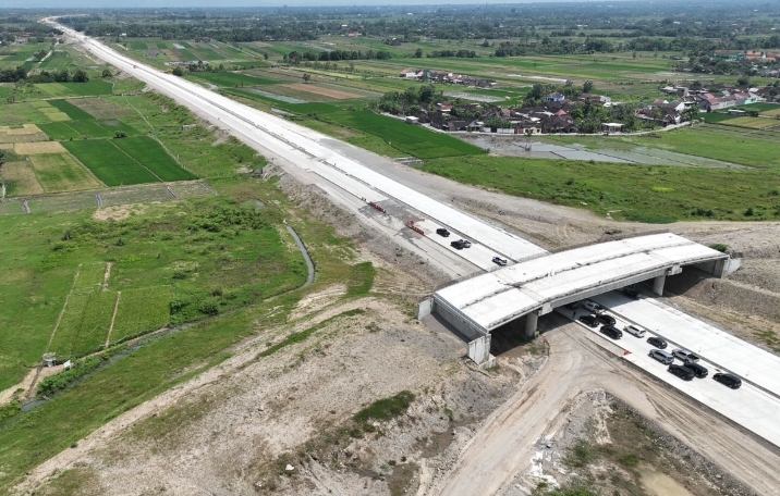 Jalan Tol Solo-Jogja Seksi 1 Siap untuk Mudik 2023, Ganjar: Pemudik Jangan Ngebut