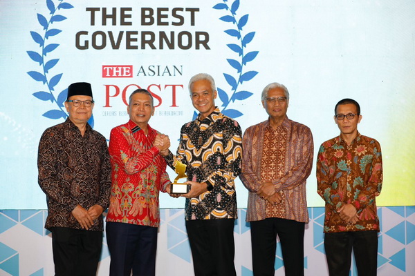 Ganjar Raih Penghargaan The Best Governor 2023