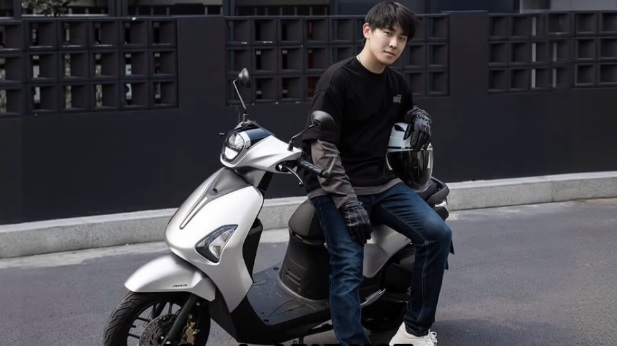 Kenali Skutik Unik Terbaru Honda, Harganya Setara Scoopy tapi Versinya Lebih Canggih