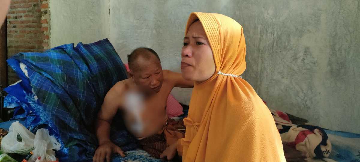 Kisah Istri di Brebes yang Antar Suami Berobat Pakai Kursi Roda Viral, Pemdes Akui Hal Ini