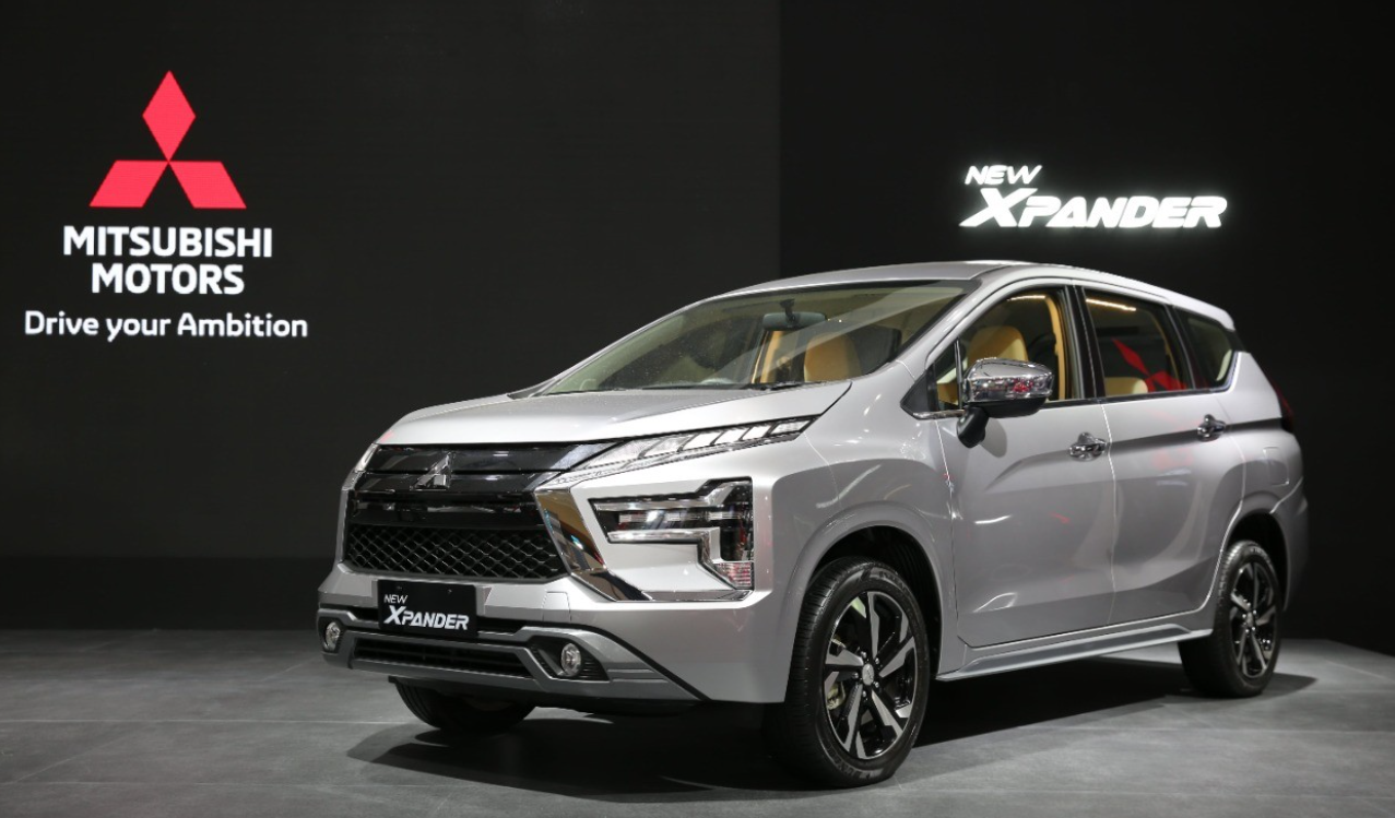 Gak Cuma Avanza! Ini 7 Mobil MPV Terbaik 2025 yang Lebih Irit