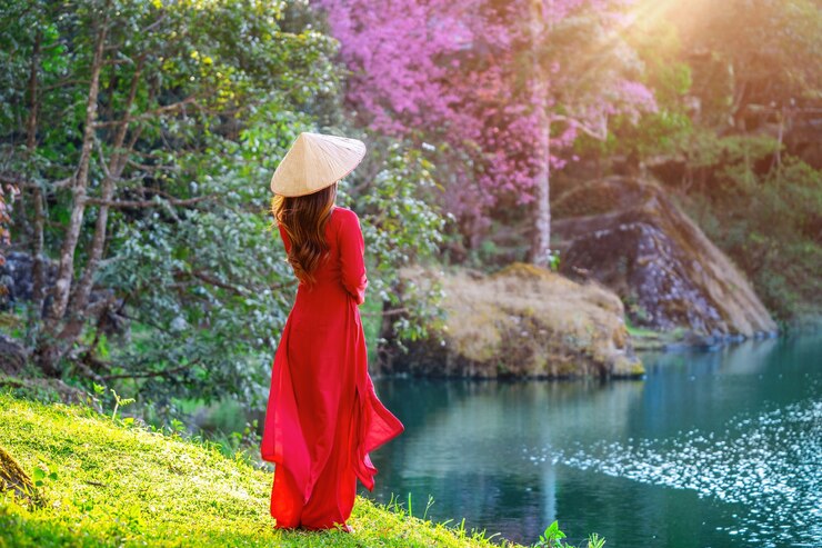 Mitos Larangan Berbaju Merah di Curug Cikuluwung Bogor yang Bisa Bawa Petaka