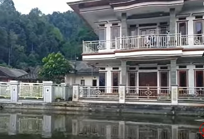 Ternyata Ini Kampung Miliader di Lebak Banten, Terletak di Atas Gunung dengan Bangunan yang Mewah, Dimana?