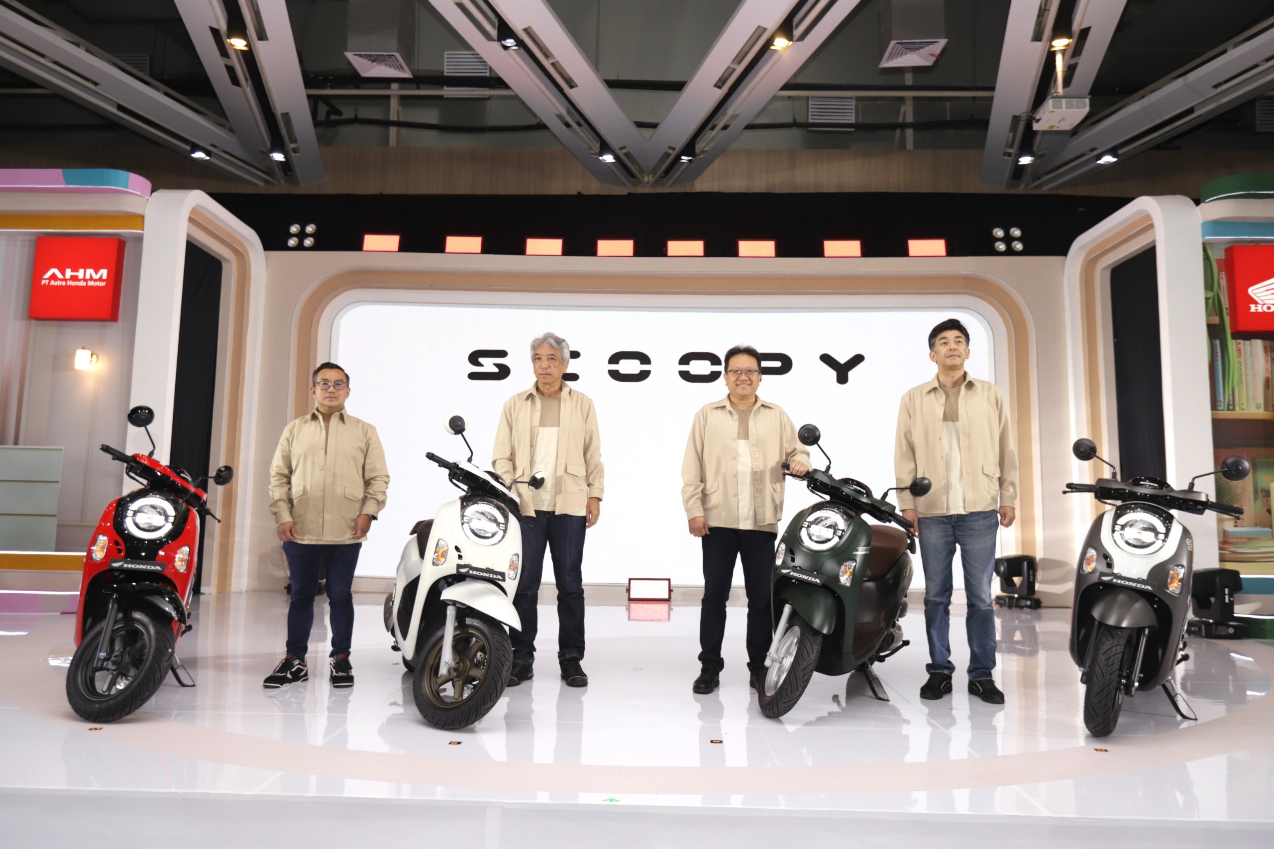 Unik dan Fashionable, New Honda Scoopy Varian Terbaru Jadi Favorit Gaya Muda Masa Kini