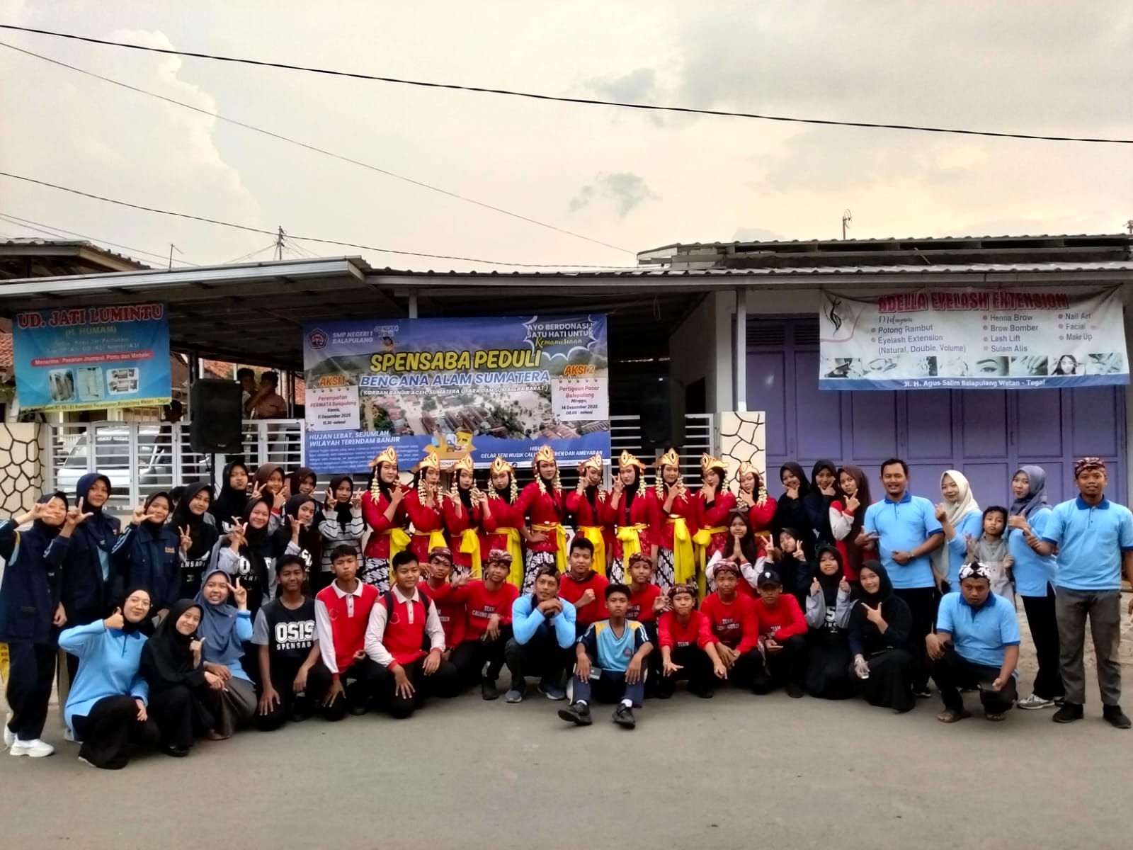 Hibur Warga, Calung Sintren SMPN 1 Balapulang Tegal Galang Dana untuk Korban Bencana   