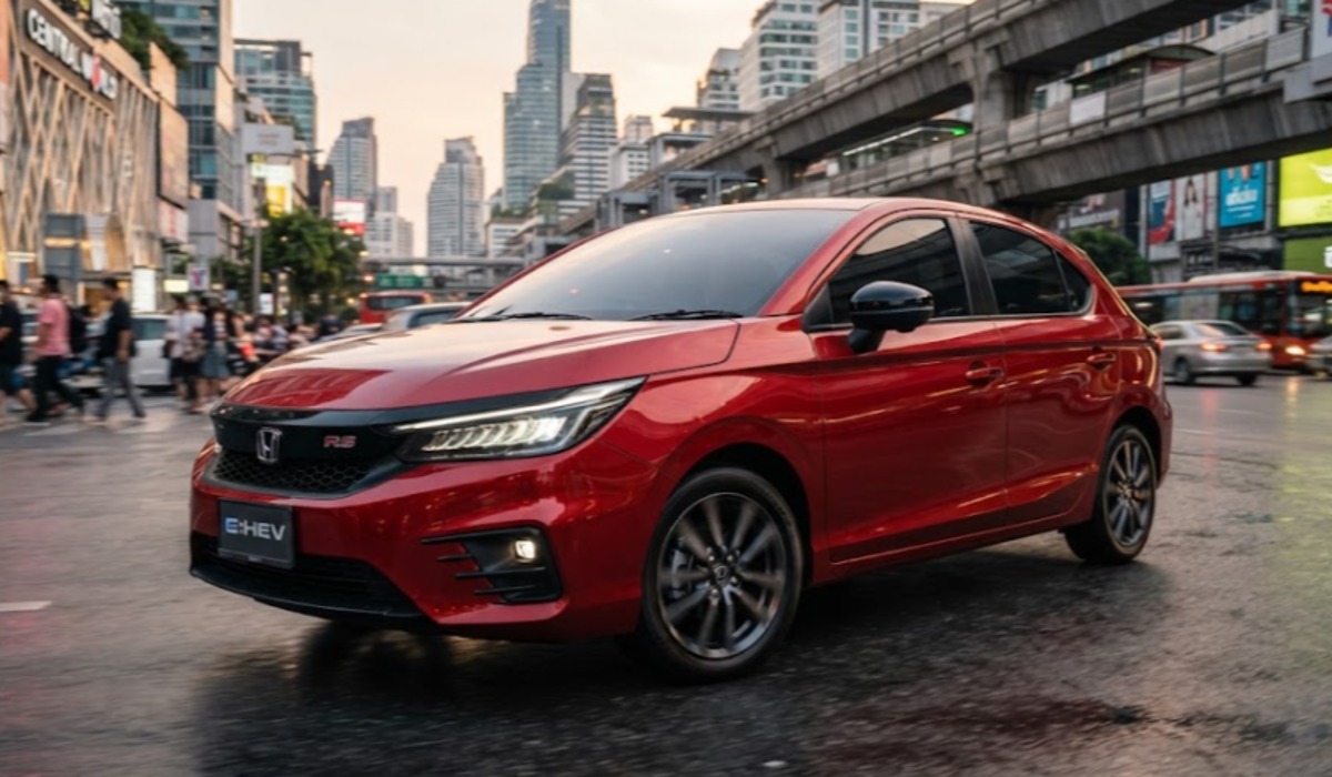 Rajanya Hatchback Bikin Pesaing Ketar-Ketir! Cek Ubahan Honda City Hatchback Facelift 2026