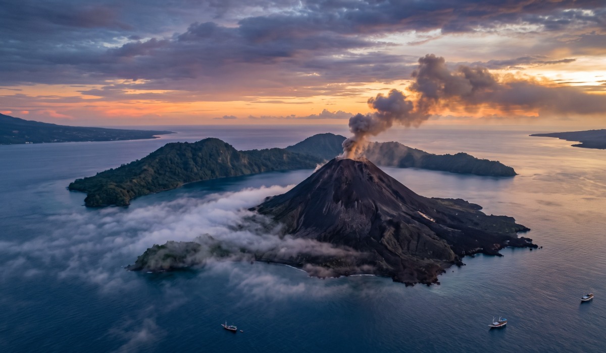 Mitos Anak Gunung Krakatau yang Masih Menyimpan Misteri, Ada Kerajaan Gaib di Dasar Laut?