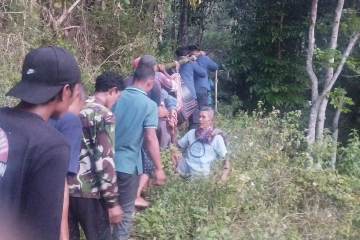 Pemancing Terjepit Bebatuan di Kali Sayem Warungpring Pemalang, Proses Evakuasi Berlangsung Dramatis