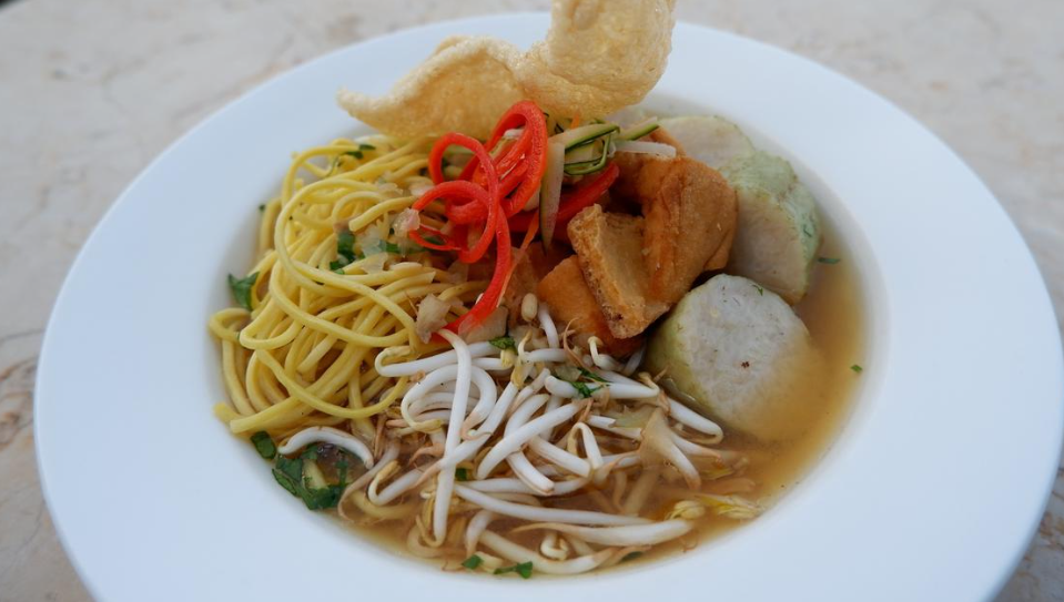 Rekomendasi Tempat Beli Kuliner Pagi di Semarang yang Harga per Porsinya Sangat Terjangkau