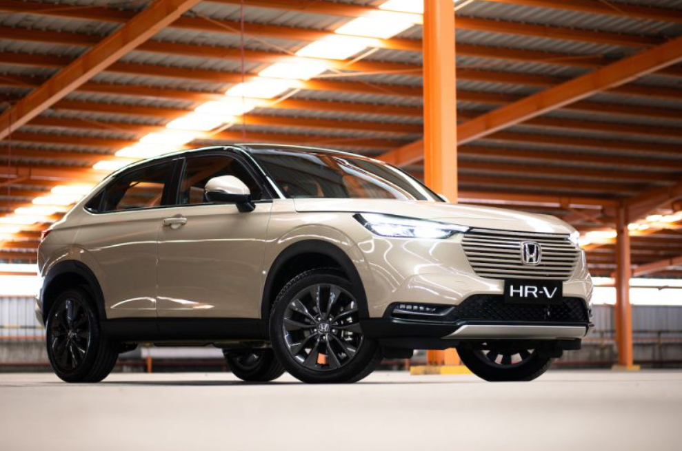 Honda HR-V Hybrid vs Yaris Cross, Mana Raja Mobil Keluarga Idaman?