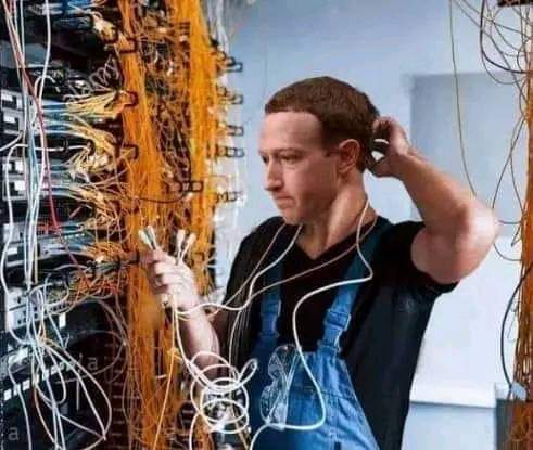 Kocak! Meme Mark Zuckerberg Bertebaran di Media Sosial, Buntut Facebook dan Instagram Down  