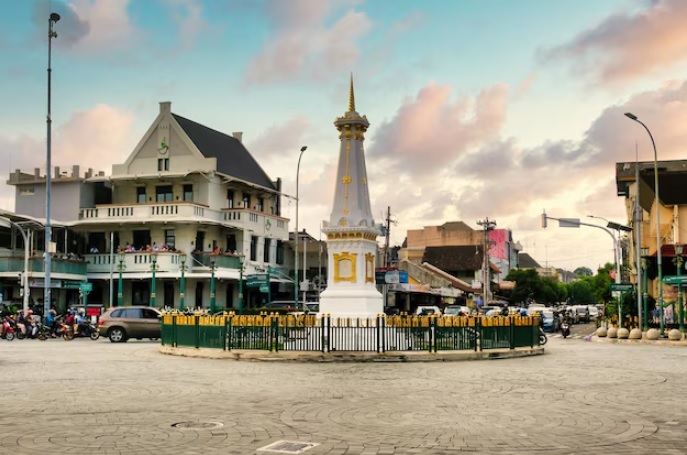 Ikonik tapi Tugu Jogja Punya Mitos Populer yang Masih Dipercaya