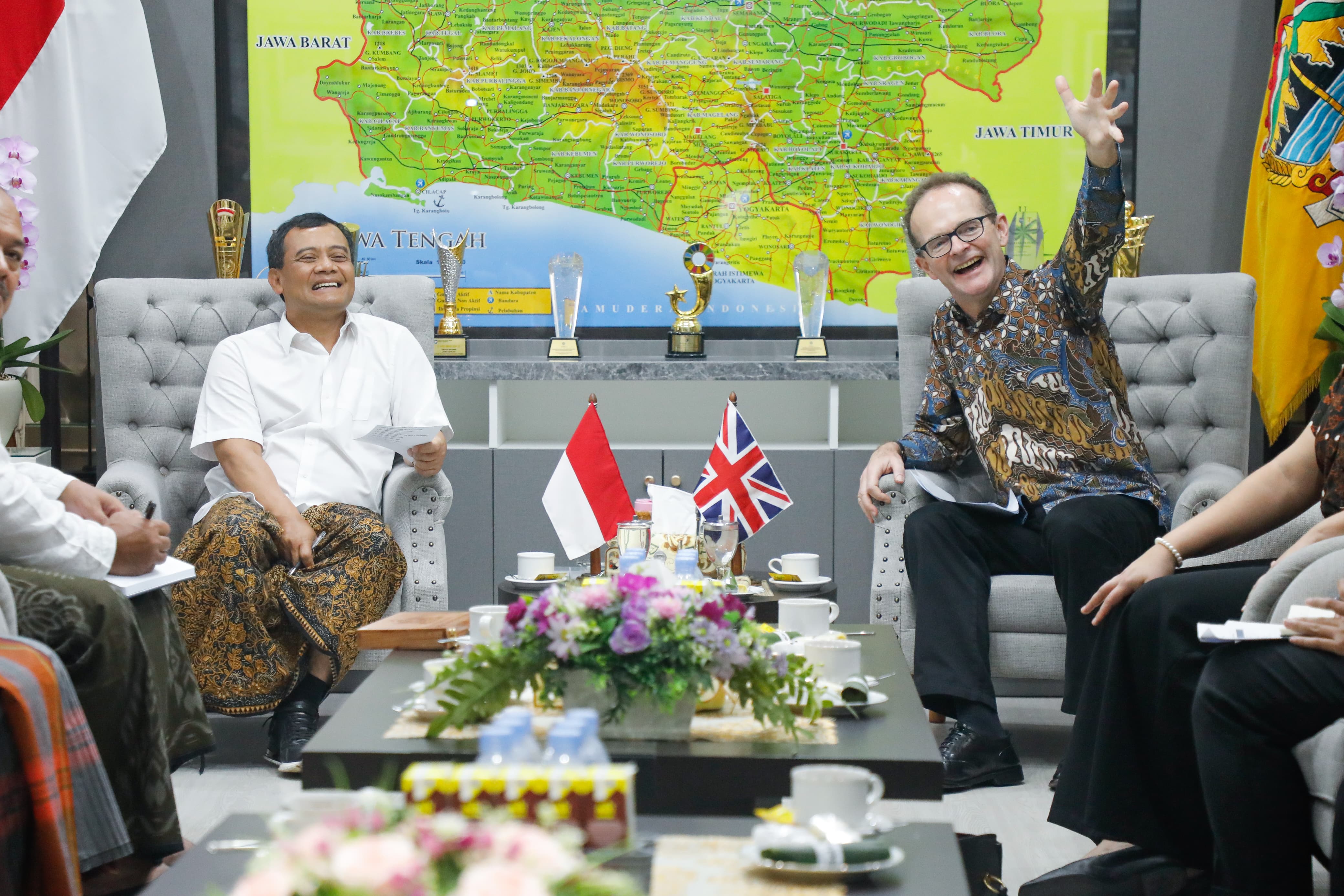 Tindak Lanjuti Kerjasama, Dubes Inggris Temui Gubernur Jateng