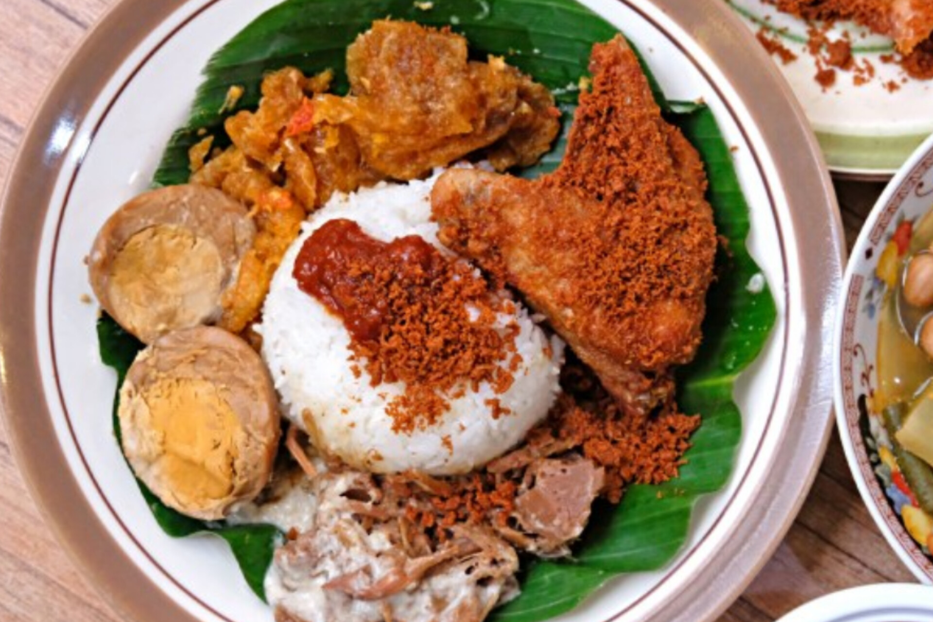 Bingung Cari Rumah Makan di Solo? Ini 3 Rekomendasi Enak dan Ramah di Kantong! 