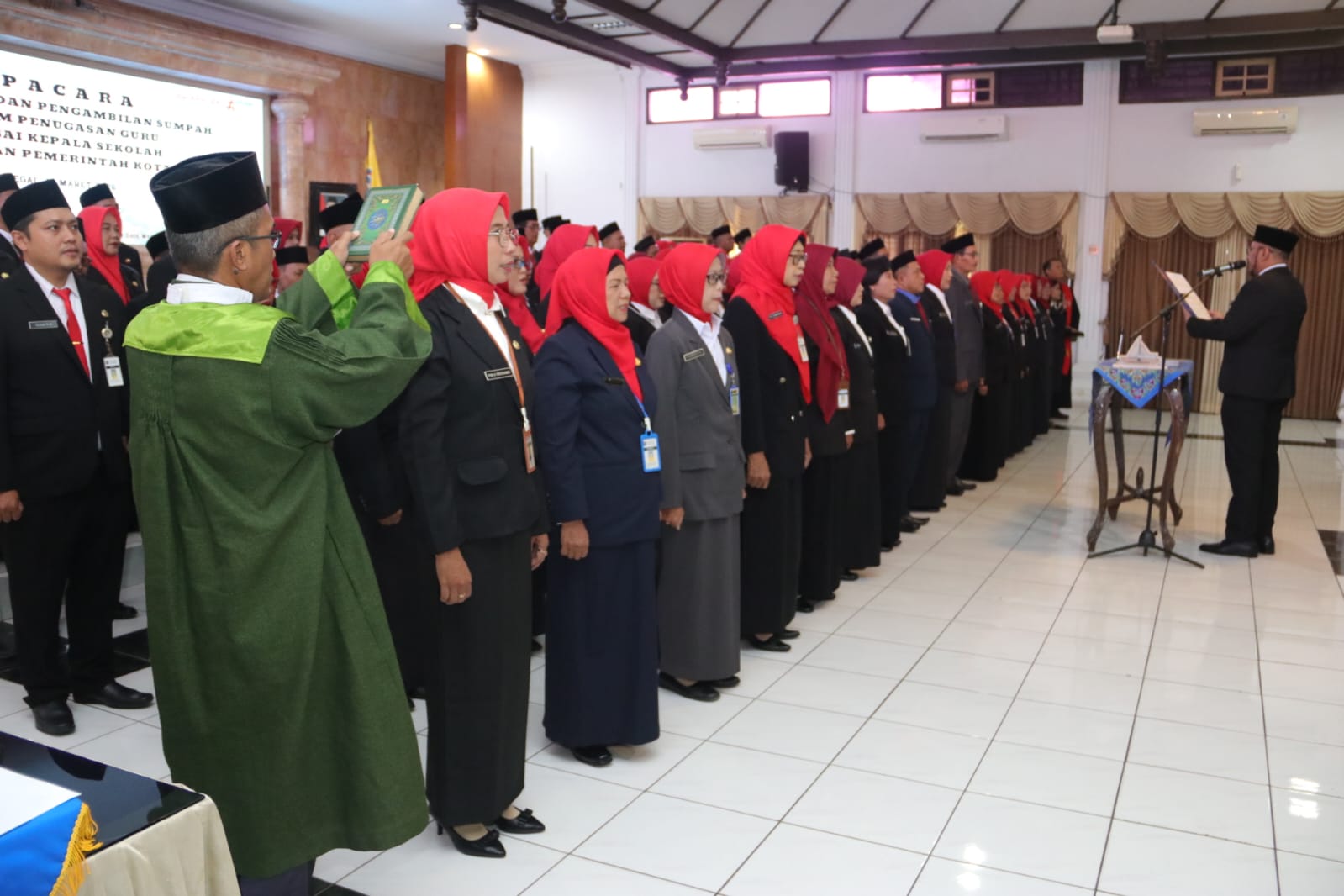 100 Kepala Sekolah di Tegal Dilantik Jelang Lebaran, Wali Kota Ingatkan Hal Ini